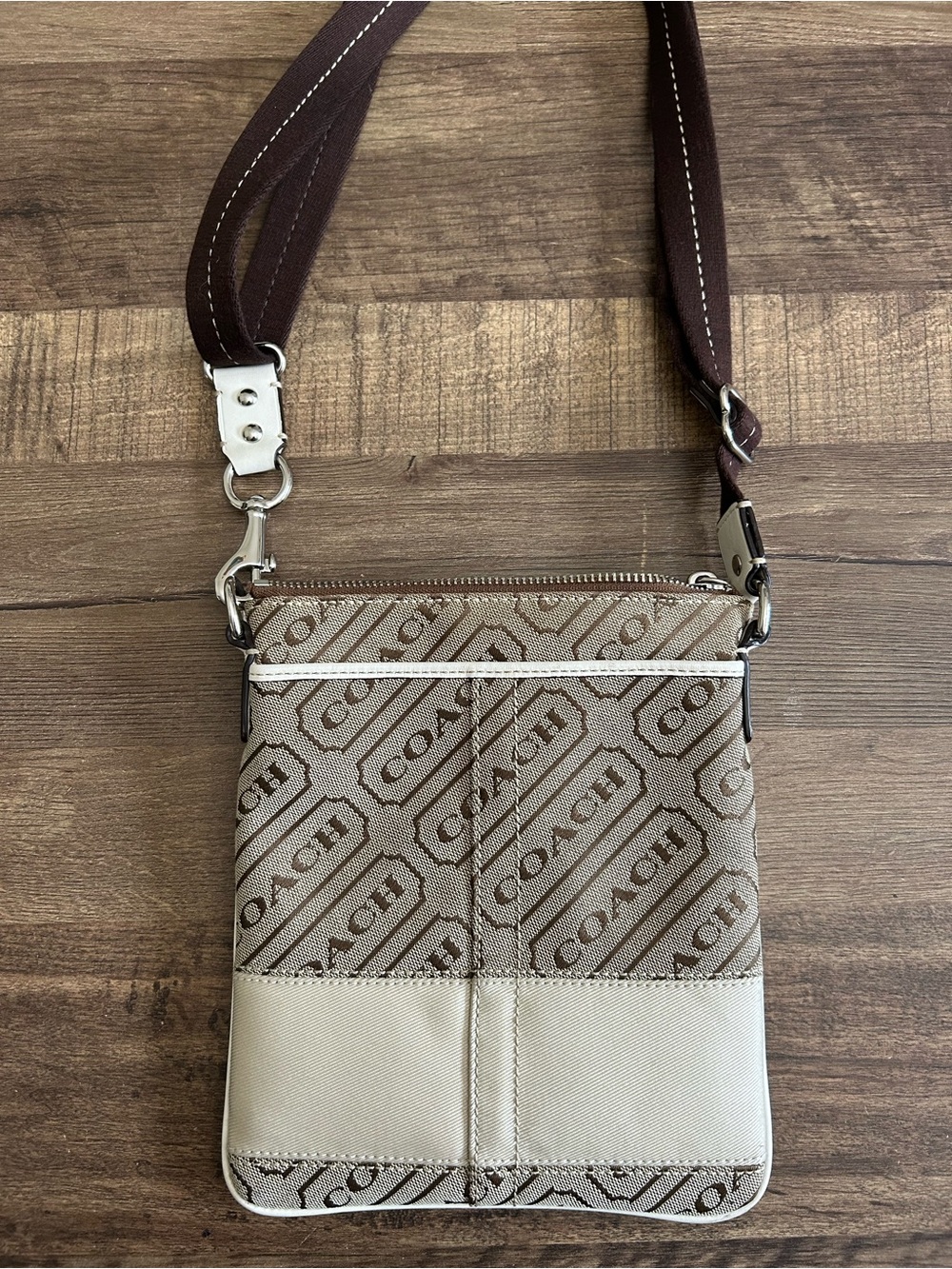 Vintage Coach Y2K Lozenge Monogram Swingpack Crossbody Bag - Red Lining